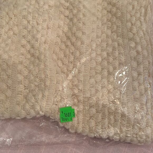 NWOT cute off white versatile infinity scarf - Picture 8 of 8